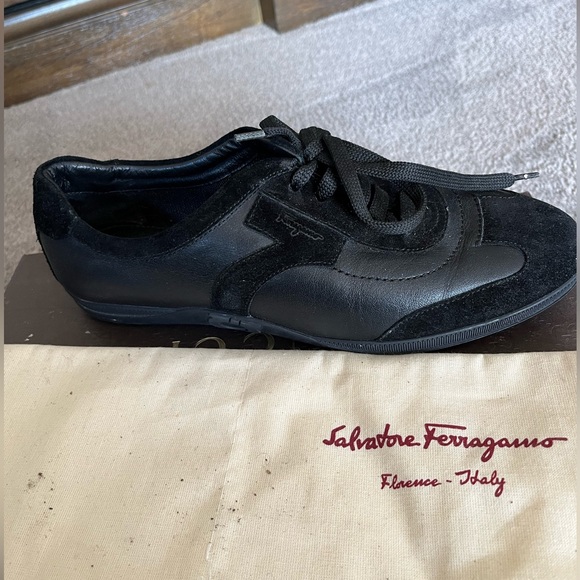 Women size 8 Gently worn dust bag included Salvatore Ferragamo Sneakers - Picture 1 of 6